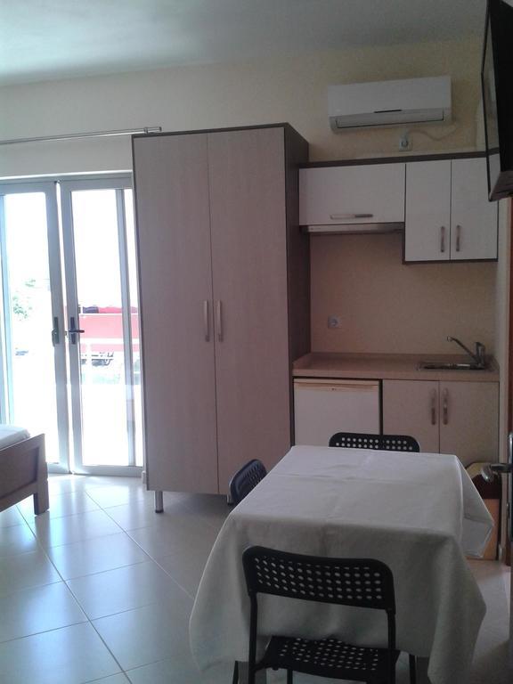 Bill'S Apartments Sarandë 外观 照片
